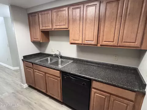 Kitchen - 3434 E Baseline Rd #122, Phoenix, AZ 85042 photo 5 of 7