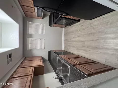 Kitchen - 3434 E Baseline Rd #122, Phoenix, AZ 85042 photo 2 of 7