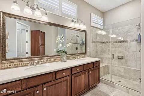 Bath - 4479 E Narrowleaf Dr, Gilbert, AZ 85298 photo 1 of 3