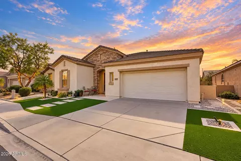 Exterior - 4479 E Narrowleaf Dr, Gilbert, AZ 85298 photo 7 of 8
