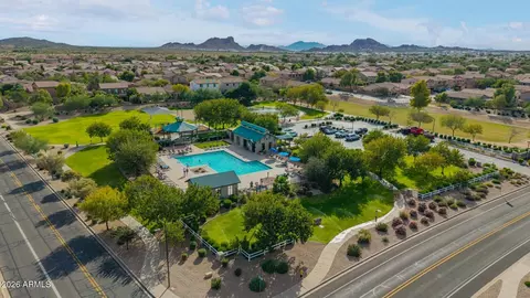 172 E Dry Creek Rd, San Tan Valley, AZ 85143