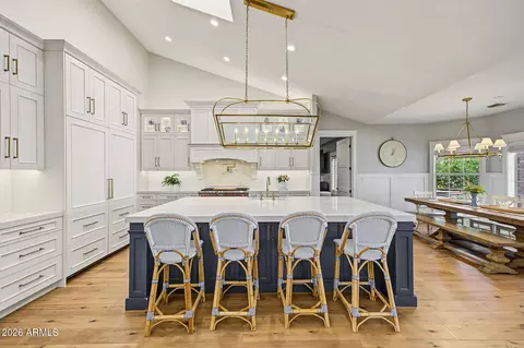Kitchen - 910 E Juanita Ave, Gilbert, AZ 85234 photo 4 of 18