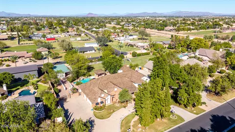 View/Area - 910 E Juanita Ave, Gilbert, AZ 85234 photo 3 of 7