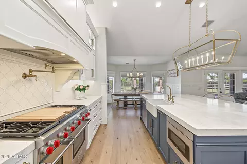 Kitchen - 910 E Juanita Ave, Gilbert, AZ 85234 photo 16 of 18