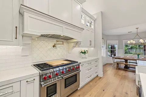 Kitchen - 910 E Juanita Ave, Gilbert, AZ 85234 photo 17 of 18