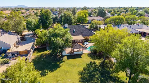 View/Area - 910 E Juanita Ave, Gilbert, AZ 85234 photo 5 of 7
