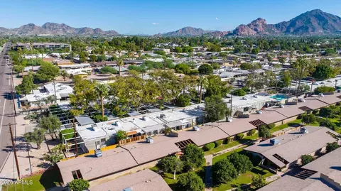 View/Area - 4203 N 36th St #4, Phoenix, AZ 85018 photo 1 of 2