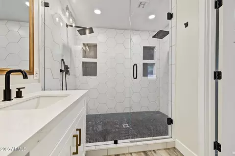 Bath - 535 N Cherry --, Mesa, AZ 85201 photo 4 of 5