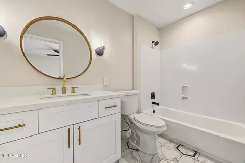 Bath - 535 N Cherry --, Mesa, AZ 85201 photo 2 of 5