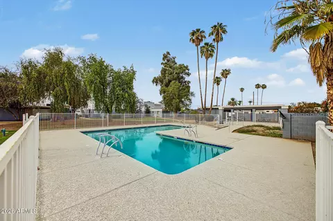 Exterior - 6637 N 27th Ave, Phoenix, AZ 85017 photo 3 of 4