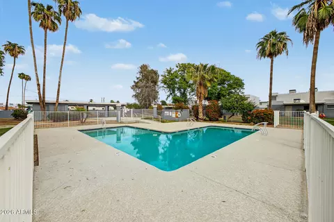 Exterior - 6637 N 27th Ave, Phoenix, AZ 85017 photo 2 of 4