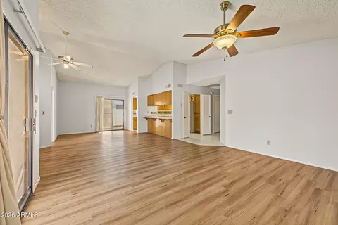 Living - 601 W Beverly Ln, Phoenix, AZ 85023 photo 3 of 7