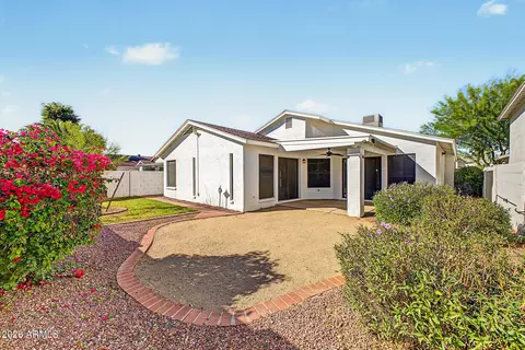 Exterior - 601 W Beverly Ln, Phoenix, AZ 85023 photo 3 of 4