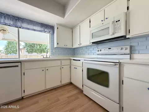 Kitchen - 3901 W Acoma Dr, Phoenix, AZ 85053 photo 1 of 3