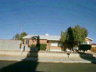 2135 N Flores Dr, Tucson, AZ 85705 photo 1