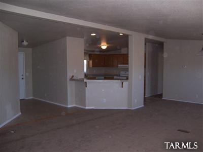 13677 S Hound Dog Rd, Vail, AZ 85641 photo 2