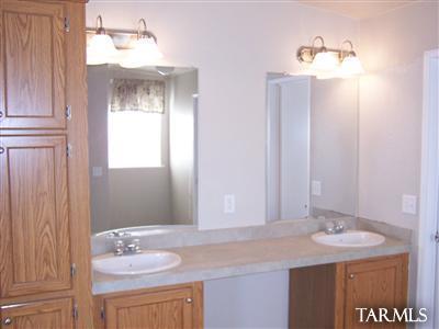 13677 S Hound Dog Rd, Vail, AZ 85641 photo 8