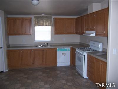 13677 S Hound Dog Rd, Vail, AZ 85641 photo 3