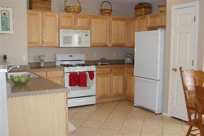 8797 E Chimney Spring Dr, Tucson, AZ 85747 photo 3
