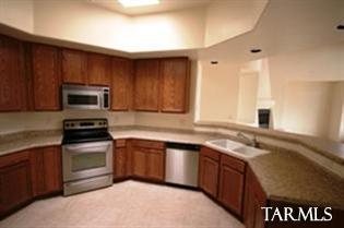 9423 S Via Famero, Vail, AZ 85641 photo 4