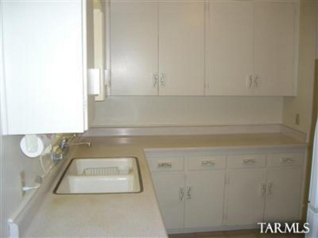 3265 E Silverlake Rd, Tucson, AZ 85713 photo 5