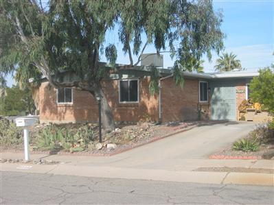8255 E Gettysburg Pl, Tucson, AZ 85710 photo 1