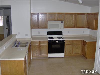 10610 S Lucius Dr, Vail, AZ 85641 photo 6