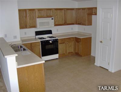 10610 S Lucius Dr, Vail, AZ 85641 photo 5