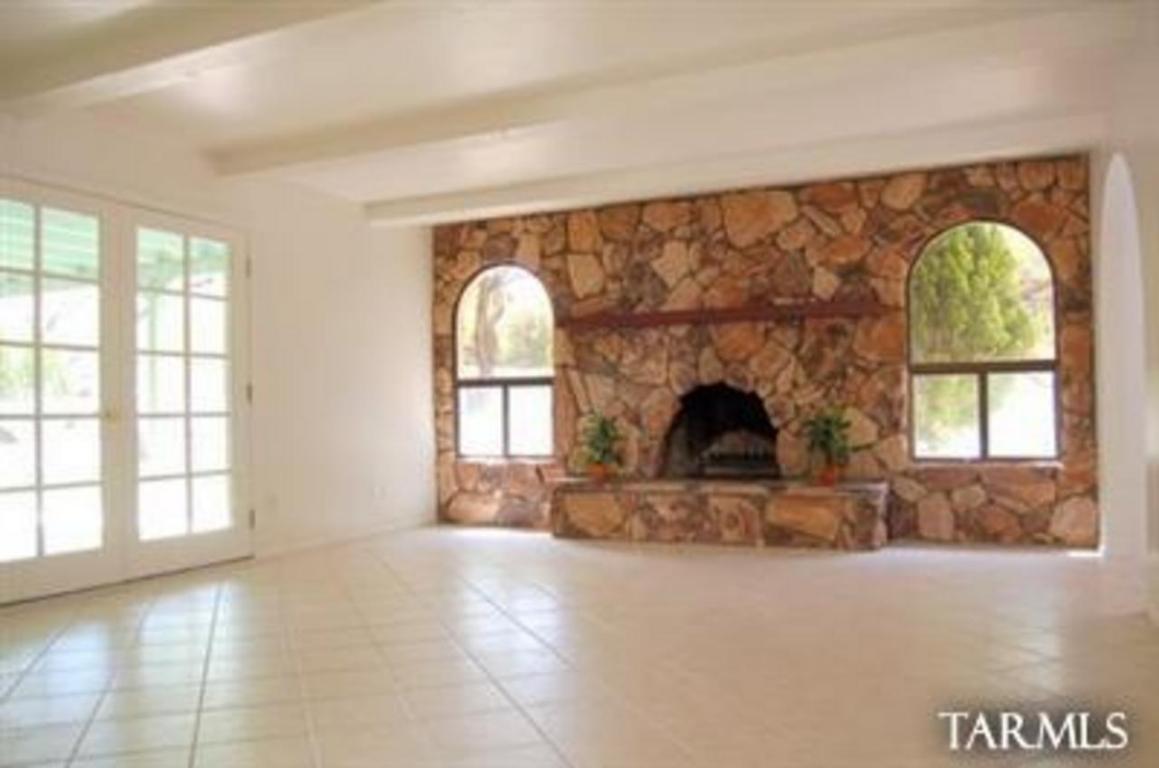 12330 E Sutter Mill St, Tucson, AZ 85749 photo 2