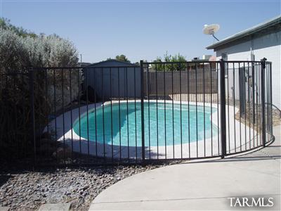 1227 E Garden Loop, Tucson, AZ 85706 photo 9
