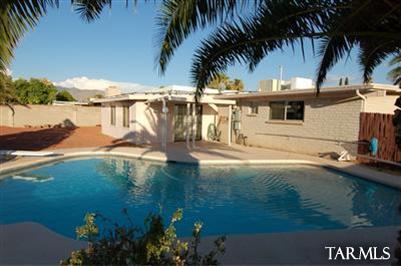9331 E Palm Tree Dr, Tucson, AZ 85710 photo 1