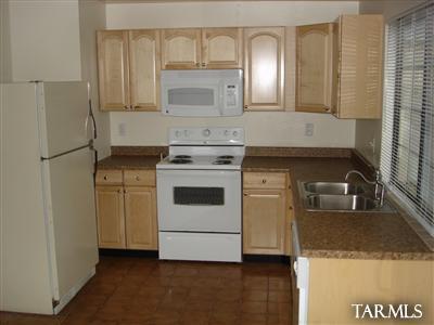 2342 E Bantam Rd, Tucson, AZ 85706 photo 3