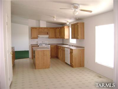 11633 S Carolyn Beach Ave, Vail, AZ 85641 photo 2