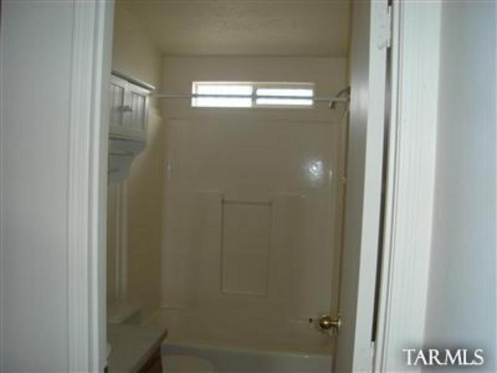 2810 W Royal Palm Dr, Tucson, AZ 85705 photo 4