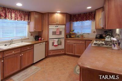 2249 Edison St, Tucson, AZ 85719 photo 4