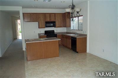 10258 E Wasp Spring Dr, Tucson, AZ 85748 photo 4