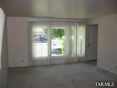 6321 Eli Dr, Tucson, AZ 85710 photo 3