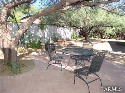 615 E Mabel St, Tucson, AZ 85705 photo 8