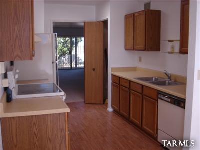 589 E Savannah St, Vail, AZ 85641 photo 3