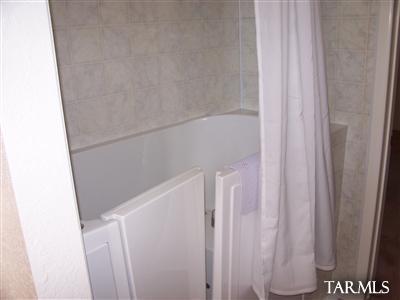 7535 E Via Cornucopia, Tucson, AZ 85715 photo 6