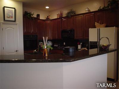 10525 S Coyote Melon Loop, Vail, AZ 85641 photo 6