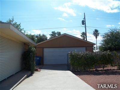  8502 E Vicksburg St, Tucson, AZ 85710 photo 2