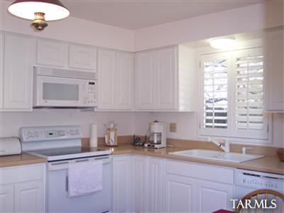 9842 E Skyview Dr, Tucson, AZ 85748 photo 6