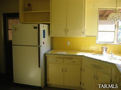 4841 E 18th St, Tucson, AZ 85711 photo 2