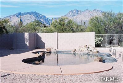 7502 E Wandering Rd, Tucson, AZ 85750 photo 2