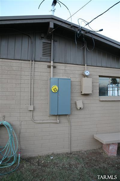 6052 E Beverly St, Tucson, AZ 85711 photo 7