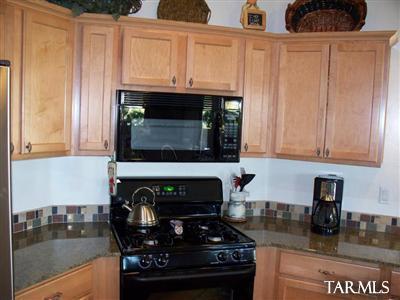 384 S Blue River Loop, Vail, AZ 85641 photo 5