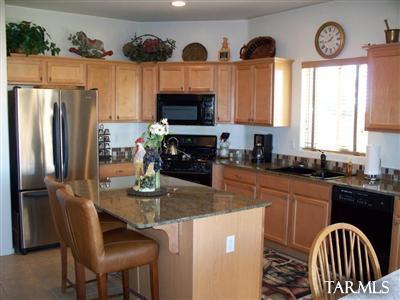 384 S Blue River Loop, Vail, AZ 85641 photo 3