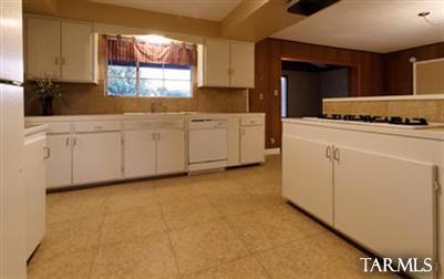 5662 E Spring St, Tucson, AZ 85712 photo 3