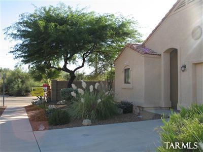 9441 E Lilly Bay Loop, Tucson, AZ 85710 photo 3